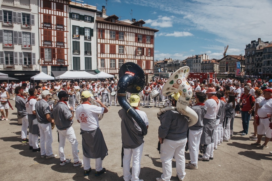 Baionako bestak 2024 samedi larunbata Baionako bestak 2024 samedi larunbata