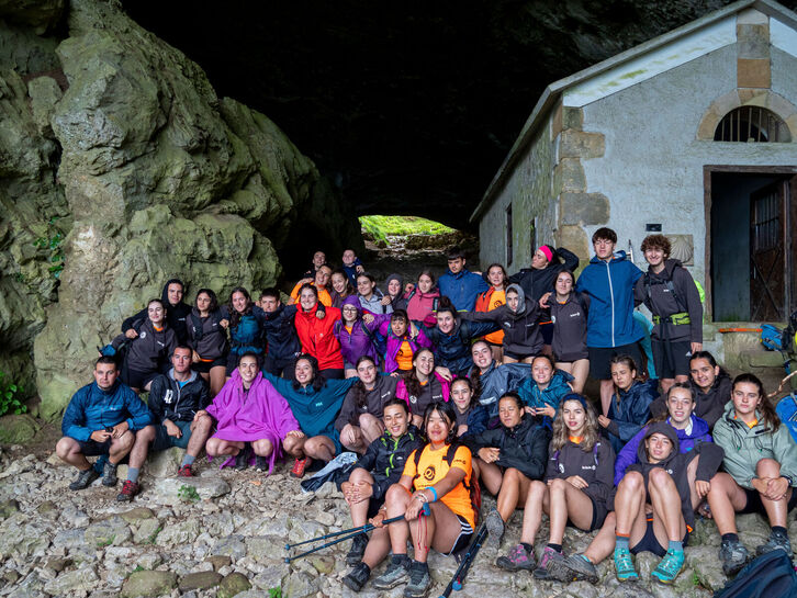 EuskarAbenturako kide guztiak, San Adriango tunelean.