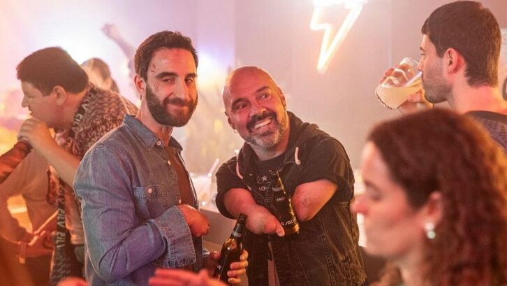 Dani Rovira interpreta a Fermín.