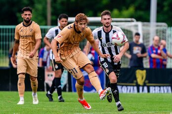 El atacante Jorge Pascual ha sido uno de los jugadoes destacados en la primera mitad.