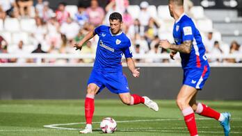 Vesga tuvo que pedir el cambio en el primer partido ante el Burgos.