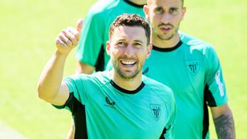 De Marcos ejercerá de capitán rojiblanco esta temporada tras la marcha de Muniain.