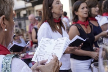 Kimetz abesbatzarekin kantu poteoa egingo dute igandean