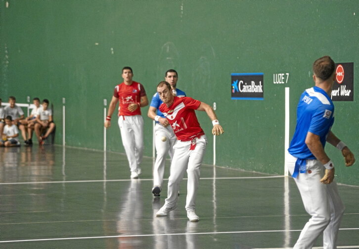 Unai Laso oso inspiratuta aritu zen atzo Elizondon, Tolosa sendo batek lagunduta.