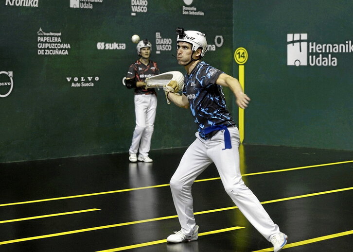 Udako torneo bat izan arren, gogoz ospatu zuten Barrenetxea eta Urrizak.