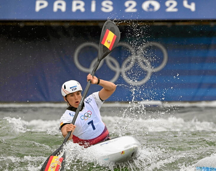 Maialen Chourraut navega en el canal de Vaires-sur-Marne.