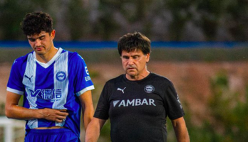 Hugo Novoa se lesionó en el amistoso contra el Levante.