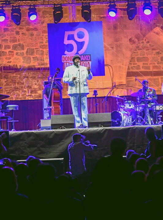 Gregory Porter, Izaro eta Silvia Perez Cruz dira Jazzaldian irrika gehien sortu duten artistetatik hiru.