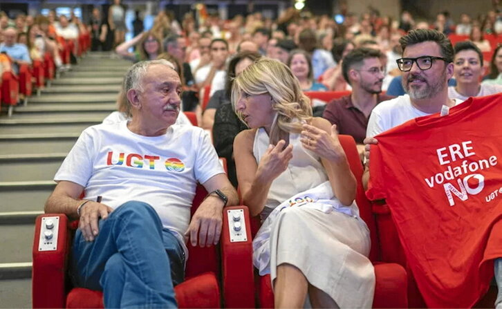El secretario general de UGT, Pepe Álvarez, junto a la ministra Yolanda Díaz.