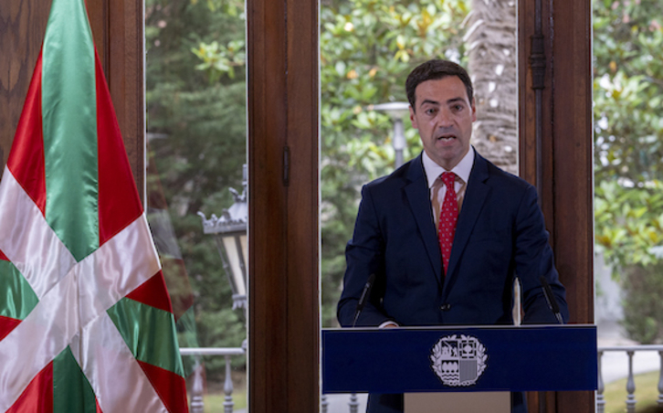 El lehendakari, Imanol Pradales, «optimista» tras su ronda de contactos.