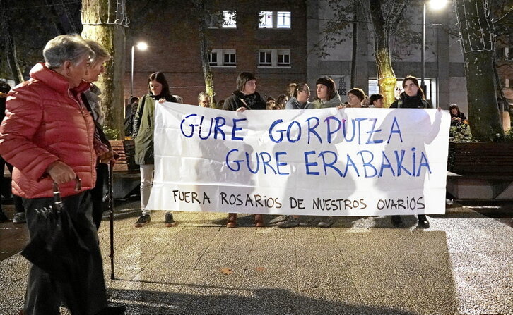 Concentración del movimiento feminista en Gasteiz a favor del derecho al aborto.