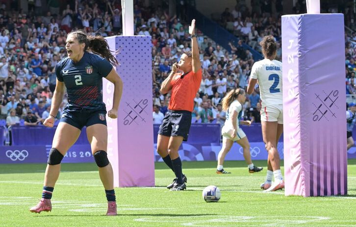 Ilona Maher celebra uno de los ensayos anotados durante estos Juegos Olímpicos.
