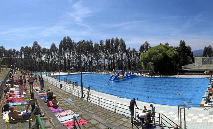 Imagen de archivo de las piscinas exteriores de Artxanda.