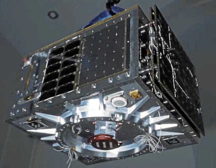 Lur-1 satelitea, atzo, Ameriketako Estatu Batuetako Vandenbergen basetik jaurti zuten.