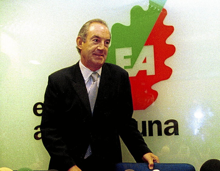 Carlos Garaikoetxea fue lehendakari con el PNV y uno de los impulsores de la creación de EA.