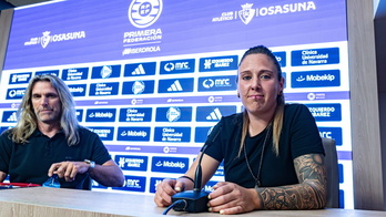 Mai Garde, en la rueda de prensa de su presentación como directora deportiva de Osasuna.