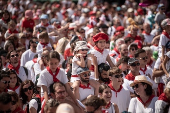 2025ko besten prestaketarekin jarraitzeko eragileekin elkarlanean segituko duela berretsi du Herriko Etxeak. (artxiboko argazkia)