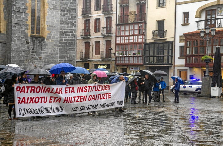 Movilización que llevaron a cabo en Arrasate tras la muerte del trabajador.