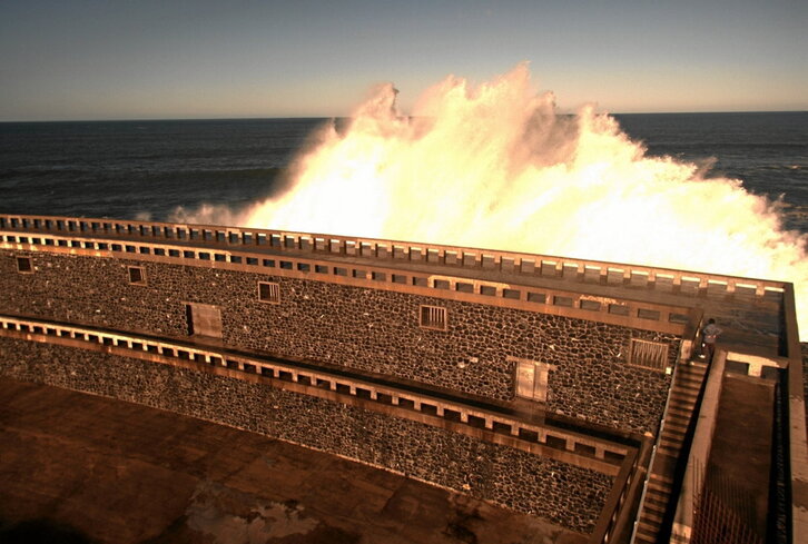 Olatu erraldoiak, Mutrikun.