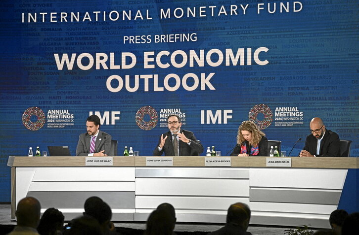 El FMI presentó su informe sobre perspectivas económicas en Washington.
