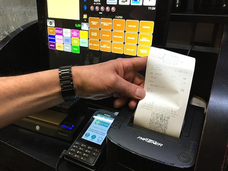 Batuz es una normativa exclusiva de Bizkaia, más extensa, que incluye también el sistema TicketBai.