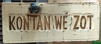 Panneau de bienvenue en créole martiniquais.