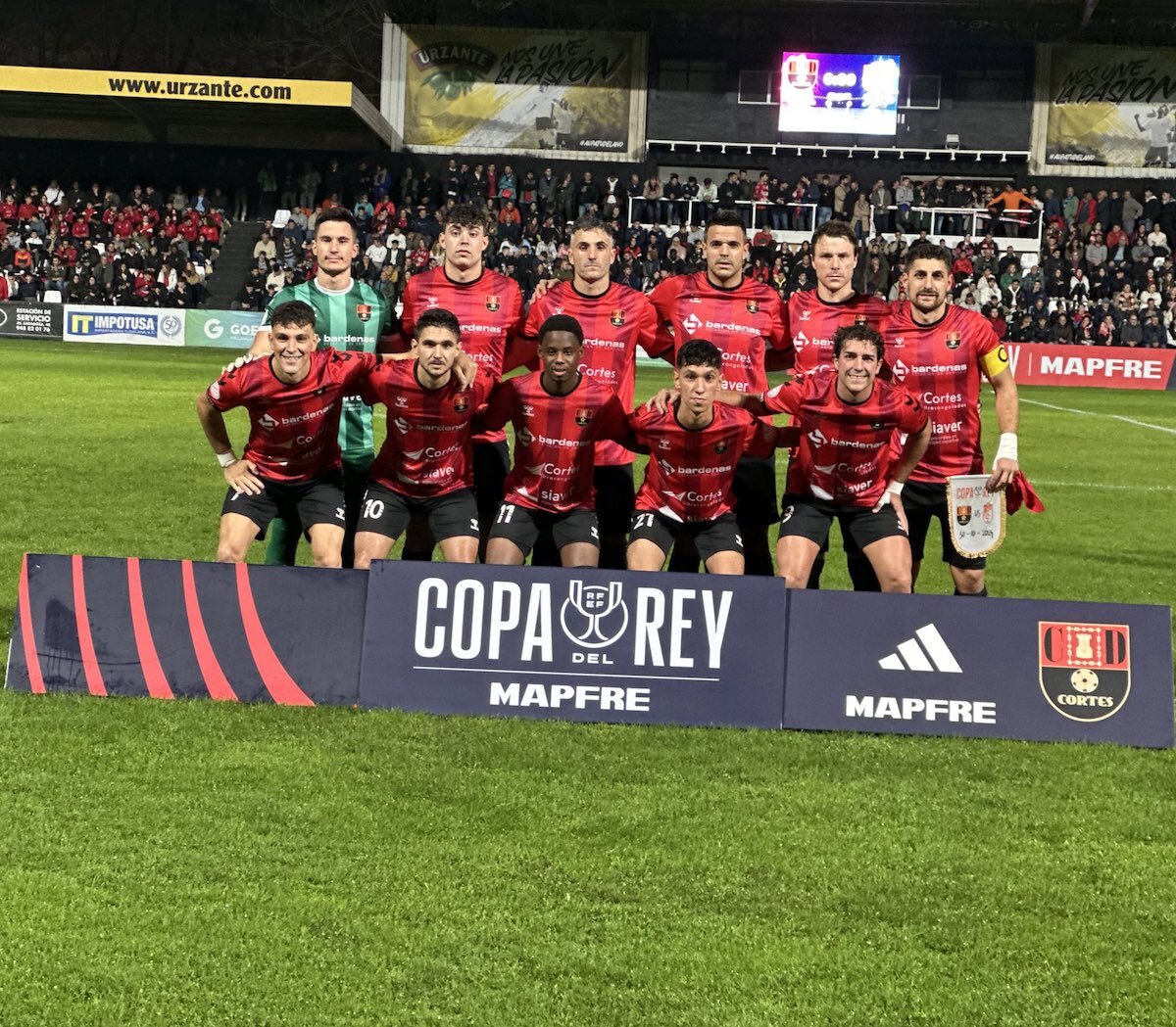 El histórico once titular del Cortes ante el Granada. (CD CORTES)