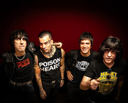 Marky Ramone's Blitzkrieg taldea egun osatzen duten kideak.