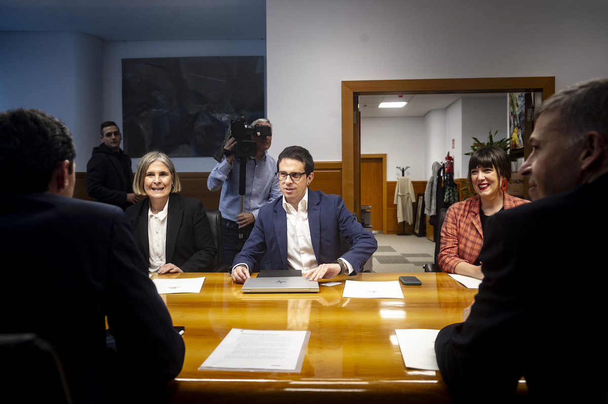 Delegación de EH Bildu en la negociación presupuestaria. (Jaizki FONTANEDA/FOKU)
