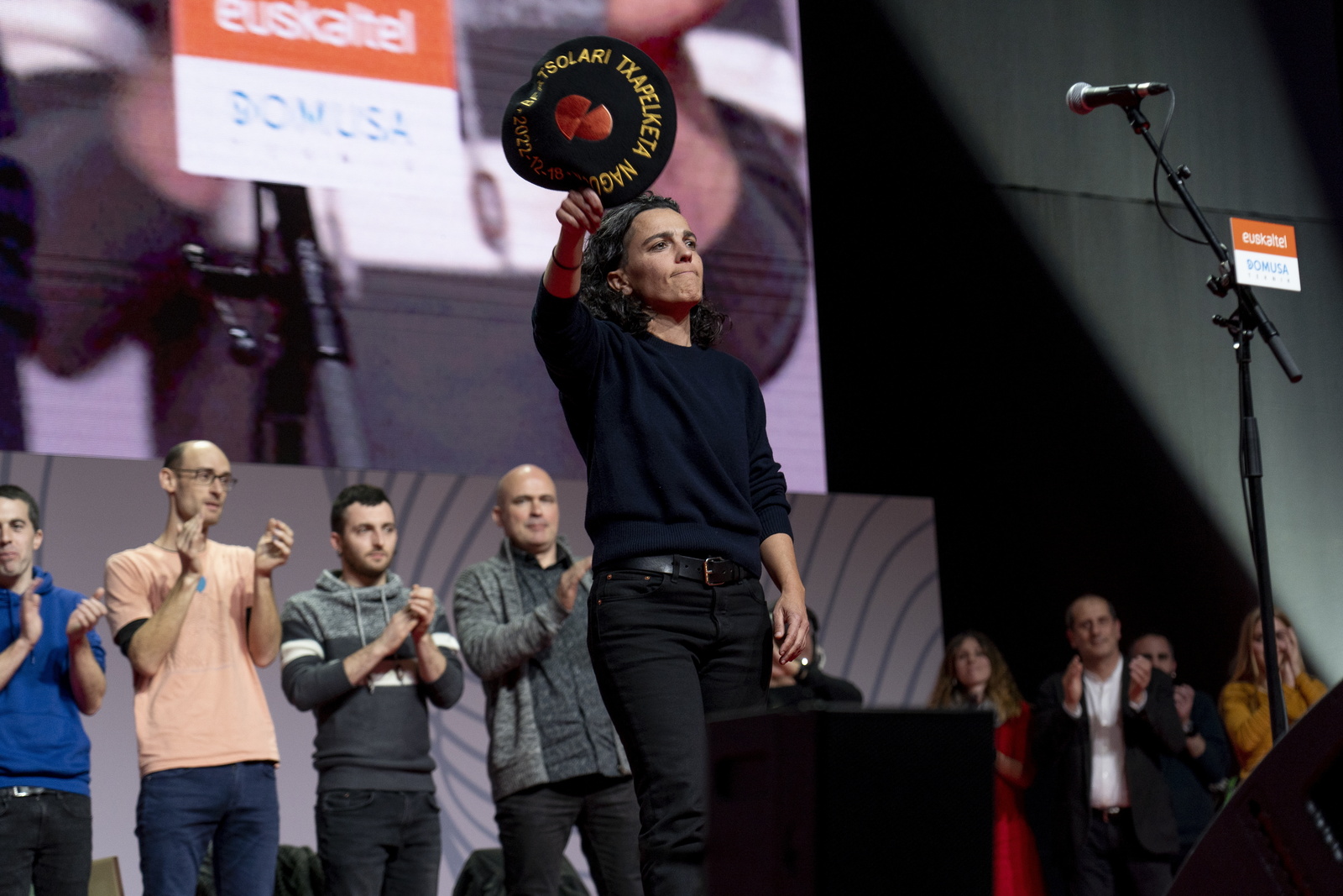 Hirugarren txapela, Iruñeko Nafarroa Arenan jantzi zuen. (Iñigo URIZ | FOKU)