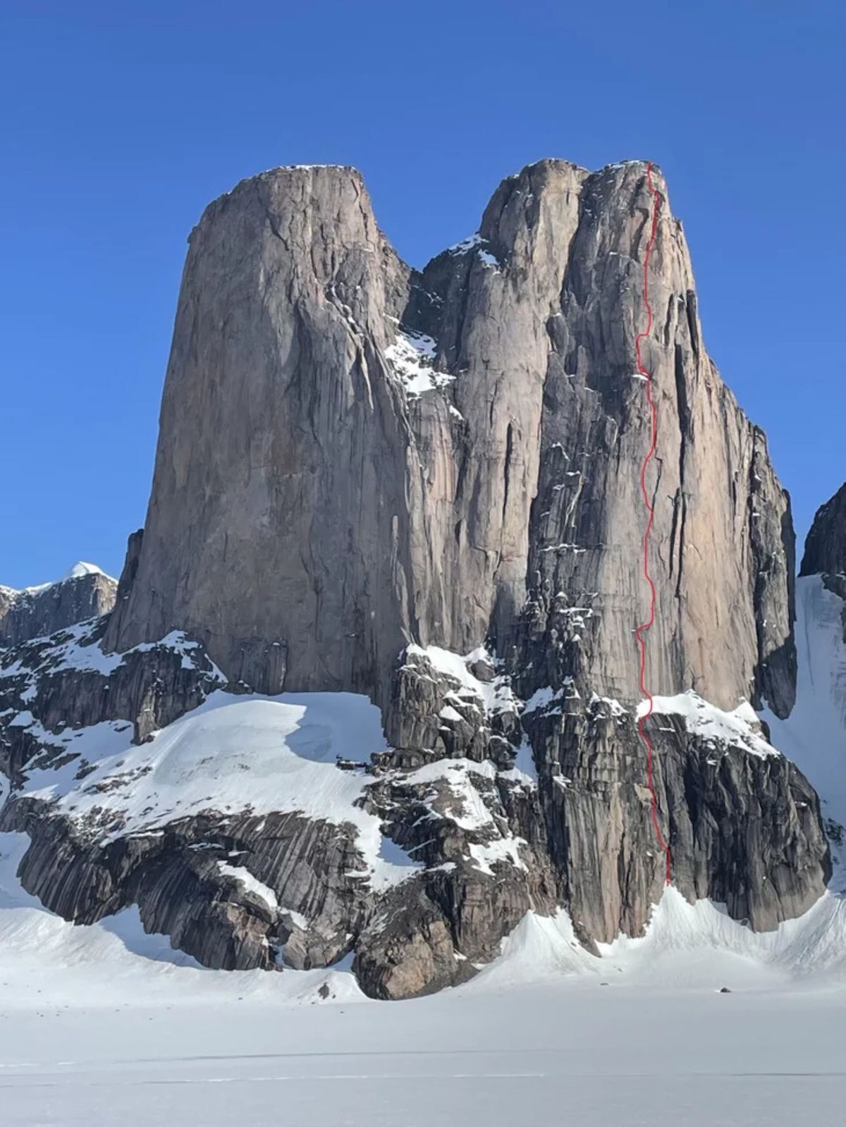 Asgard mendian ‘Memento Mori’ zabaldu zuten. (Miles FULLMAN)