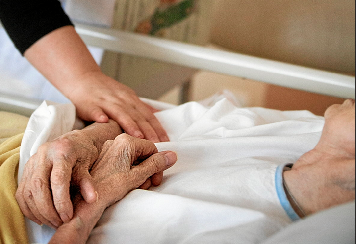 La mitad de las personas recibieron la eutranasia en su domicilio.