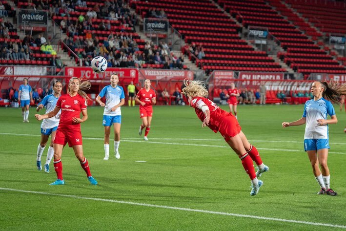 Partido de Champions entre Twente y Osijek (FCTwenteVrouwen)