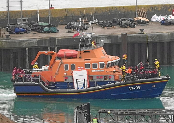 Doverrera iritsi ahal izan zuten migranteak.