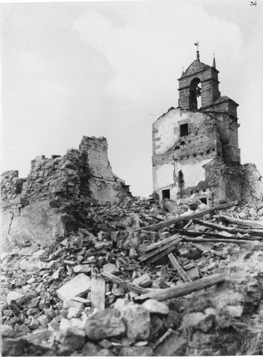 Argazki historikoen artxiboko atarian ikusgai dagoen irudietako bat.