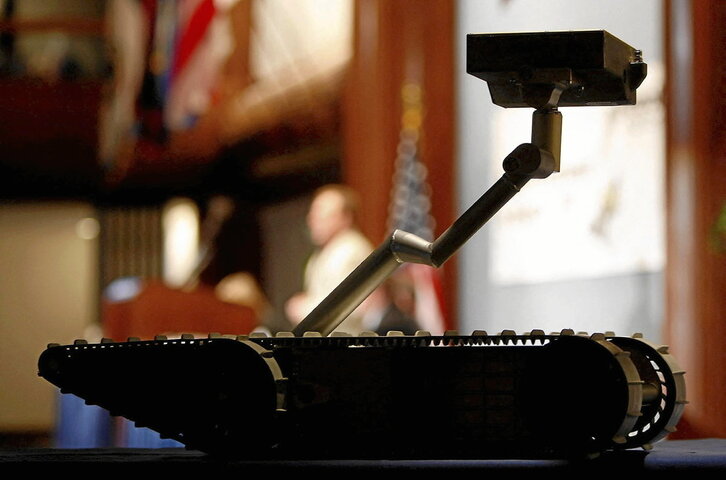 La vigilancia masiva es central en el modelo actual de IA.