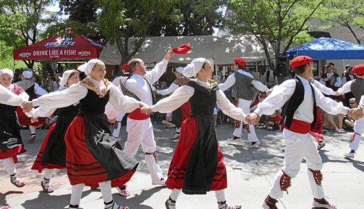 2015eko Jaialdian hartutako argazki bat.