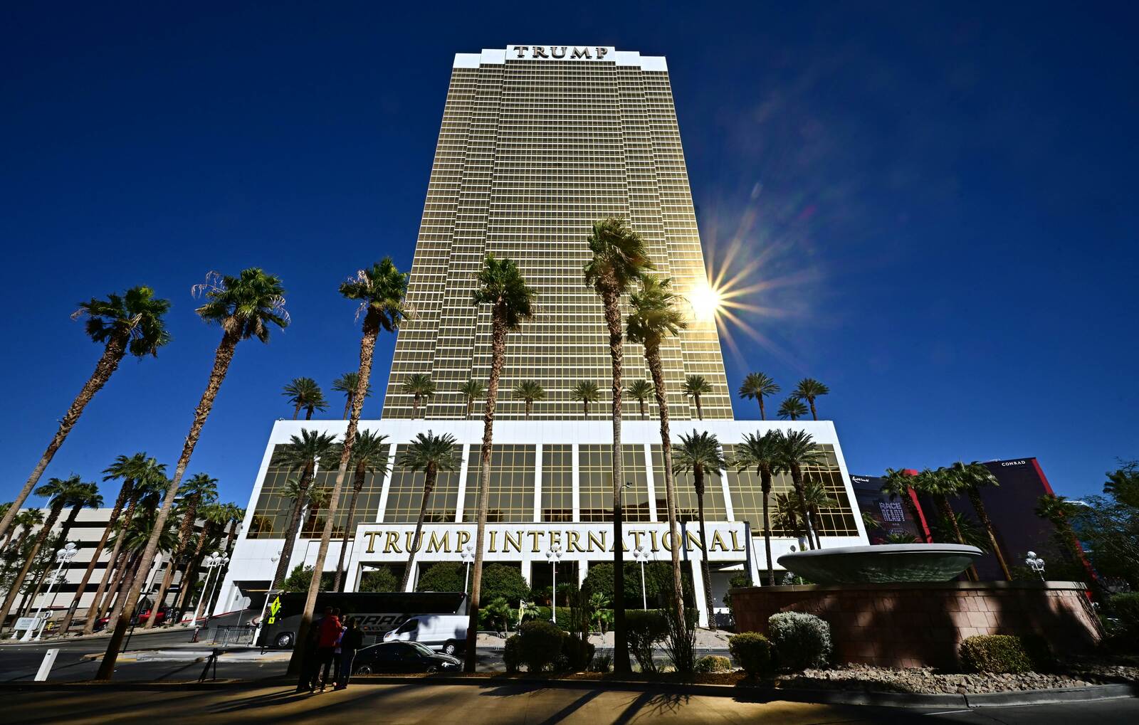Imagen de archivo del Trump Hotel International de Las Vegas, donde ha tenido lugar la explosión. (Frederic J. BROWN/AFP) Imagen de archivo del Trump Hotel International de Las Vegas, donde ha tenido lugar la explosión. (Frederic J. BROWN/AFP)