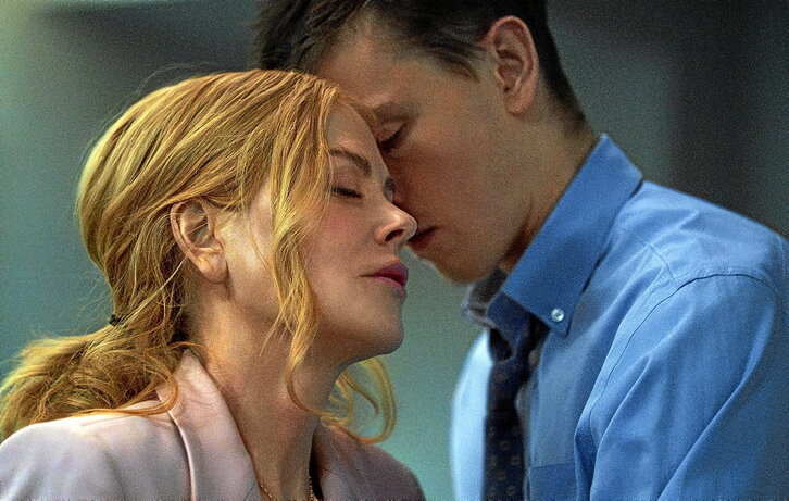 Nicole Kidman, en la imagen junto a Harris Dickinson, en una escena de «Babygirl», película por la que se llevó el premio a la Mejor Actriz en el Festival de Venecia.