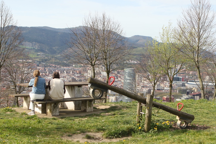 Udalaren programa Bilboko gazteei zuzenduta dago.
