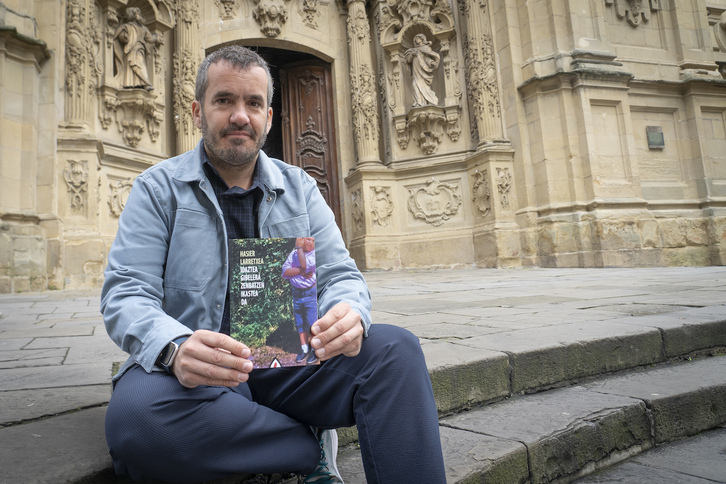 Hasier Larretxea idazlea.