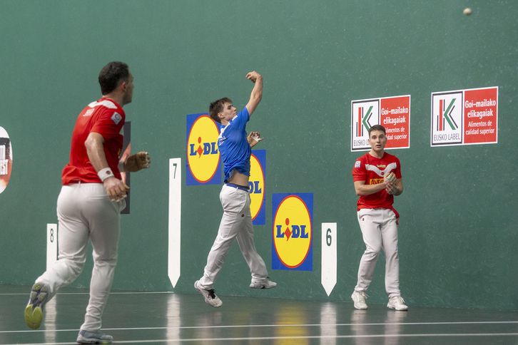 Martxel Iztuetaren pilotakada bat, Jaka eta Imazen aurkako deman.