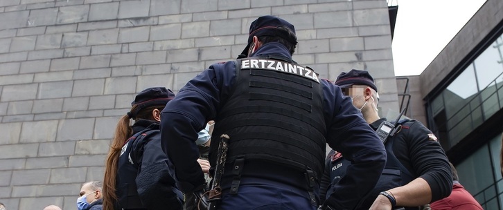 Imagen de archivo de un grupo de ertzainas.