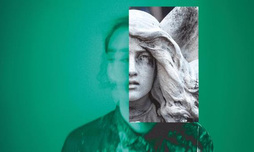 Programa berriaren kartela.