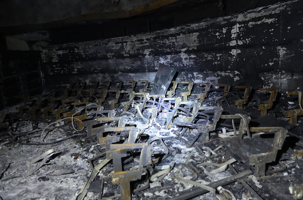 Asientos calcinados de la sala de proyecciones. (GOBIERNO DE NAFARROA)