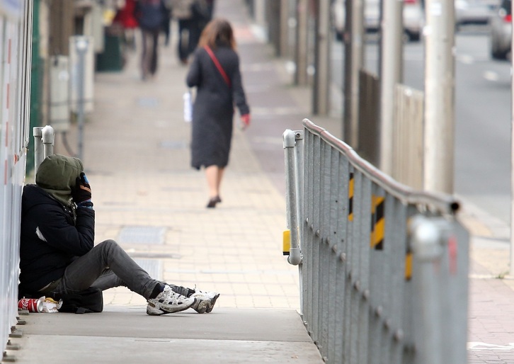 Las personas en riesgo de pobreza han aumentado en Hego Euskal Herria hasta llegar al 12% de la población.