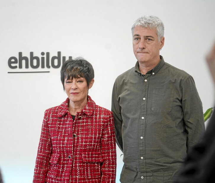 Maddalen Iriarte y Oskar Matute, ante la votación decisiva en el Congreso.