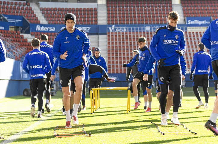 Osasunako jokalariak, atzo Sadarren egindako entrenamenduan.