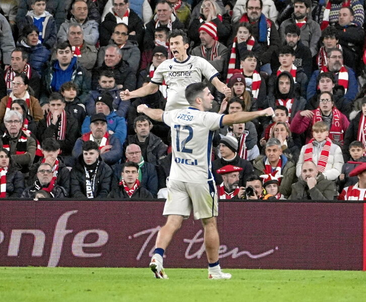 Budimir celebra el gol de la victoria en San Mamés.