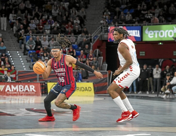 Chima Moneke fue decisivo.